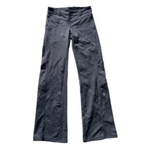 Athleta Yoga Active Black Cargo Pilayo Dipper Pants, Size XS